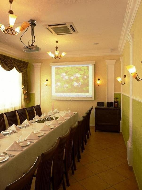 Zajazd Sokol Hotel Nienadowka ภายนอก รูปภาพ