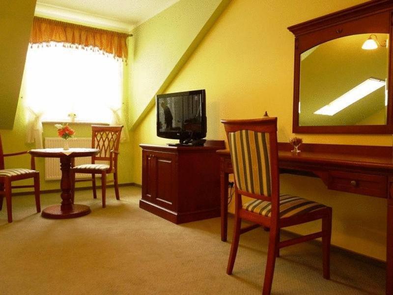 Zajazd Sokol Hotel Nienadowka ห้อง รูปภาพ